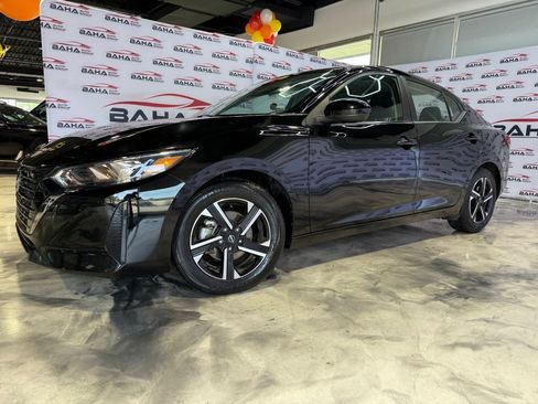 Used 2024 Nissan Sentra SV image 2