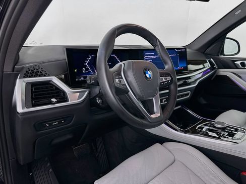 Used 2024 BMW X5 xDrive40i AWD/4WD image 9