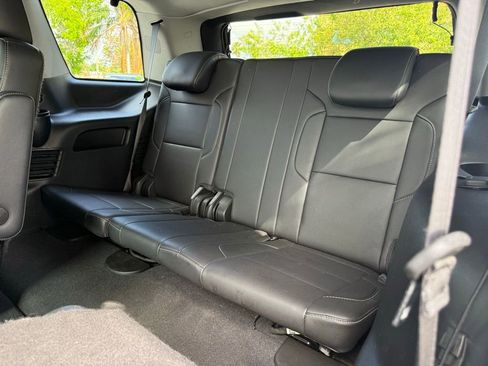 Used 2020 Chevrolet Tahoe LT w/ Luxury Package image 11