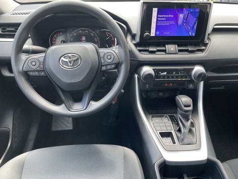 Used 2023 Toyota RAV4 LE AWD/4WD image 15