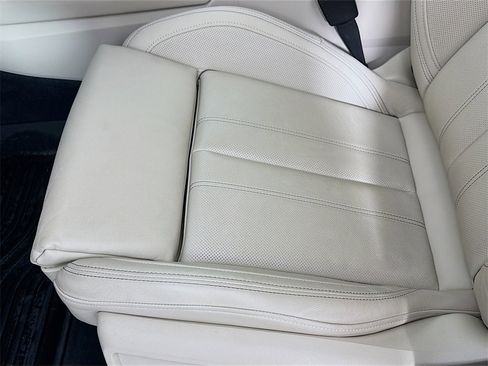 Used 2024 Audi Q5 e Premium Plus image 21