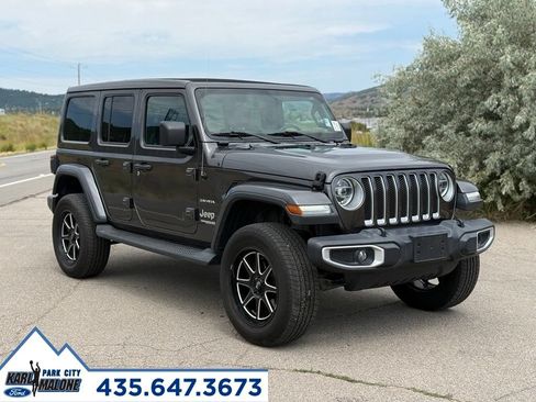 Used 2020 Jeep Wrangler Unlimited Sahara AWD/4WD image 7