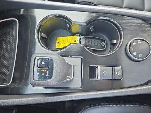 Certified 2025 Nissan Rogue SL w/ Tech Package AWD/4WD image 27