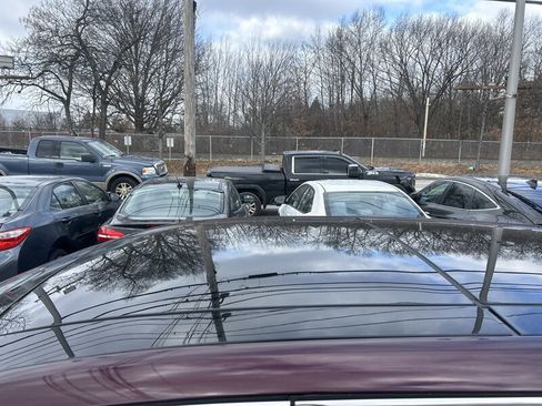 Used 2019 Ford Edge SEL w/ Equipment Group 201A image 8