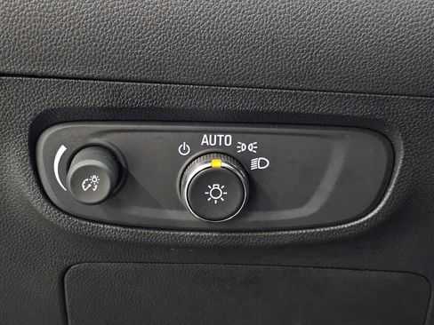 Used 2024 Buick Encore GX Preferred FWD image 28