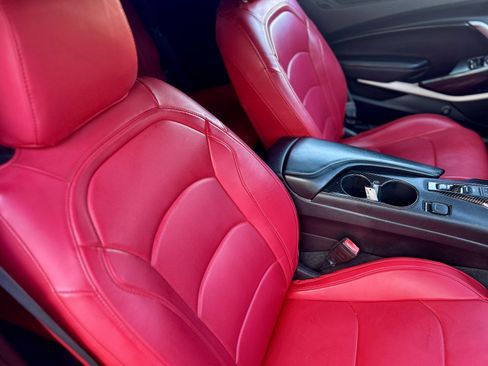 Used 2018 Chevrolet Camaro SS image 5