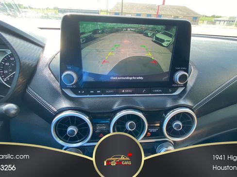 Used 2025 Nissan Sentra SV FWD image 4