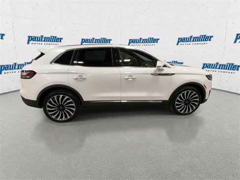 Used 2020 Lincoln Nautilus Black Label image 12
