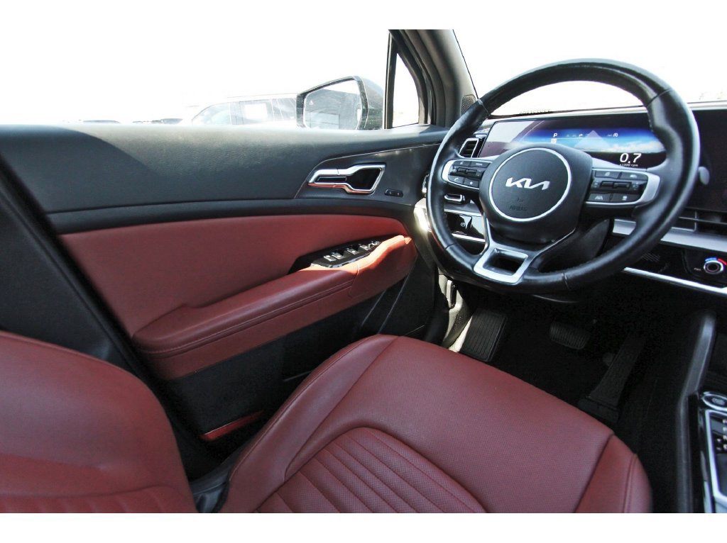 Used 2024 Kia Sportage SX FWD image 9