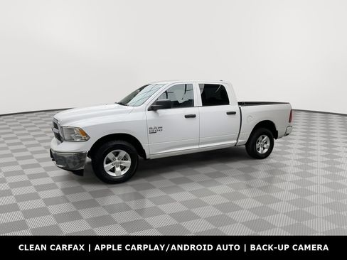 Used 2022 RAM 1500 Classic SLT AWD/4WD image 32