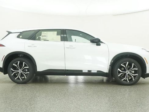 New 2026 Toyota Crown Signia XLE image 70