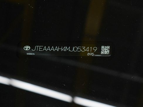 Used 2021 Toyota Venza XLE w/ Activity Package (TMS) AWD/4WD image 33