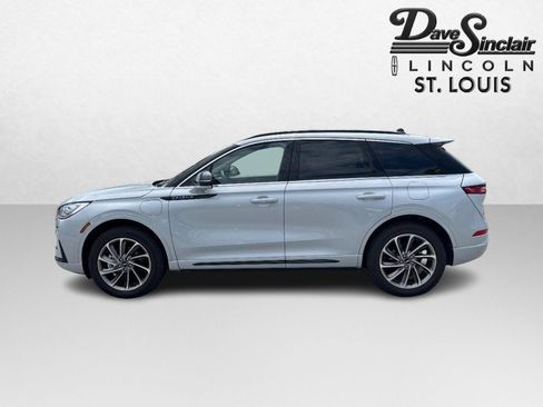 Used 2025 Lincoln Corsair Grand Touring w/ Equipment Group 301A AWD/4WD image 6