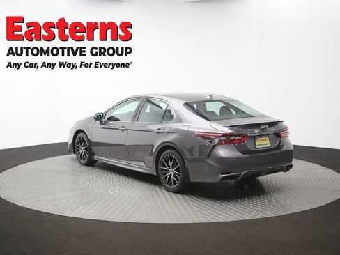 Used 2024 Toyota Camry SE w/ Cold Weather Package FWD image 60