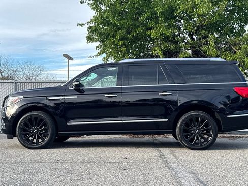 Used 2019 Lincoln Navigator L Select image 7