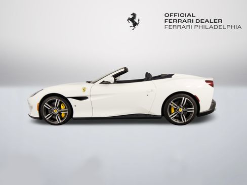 Certified 2020 Ferrari Portofino RWD image 5