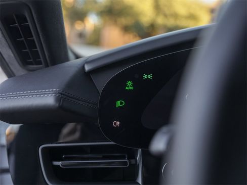 New 2026 Porsche Taycan Turbo S image 23