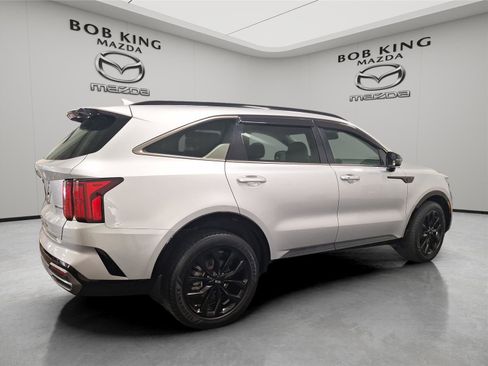Used 2021 Kia Sorento SX AWD/4WD image 5