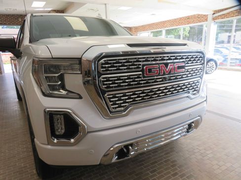 Used 2019 GMC Sierra 1500 Denali w/ Denali Ultimate Package AWD/4WD image 75