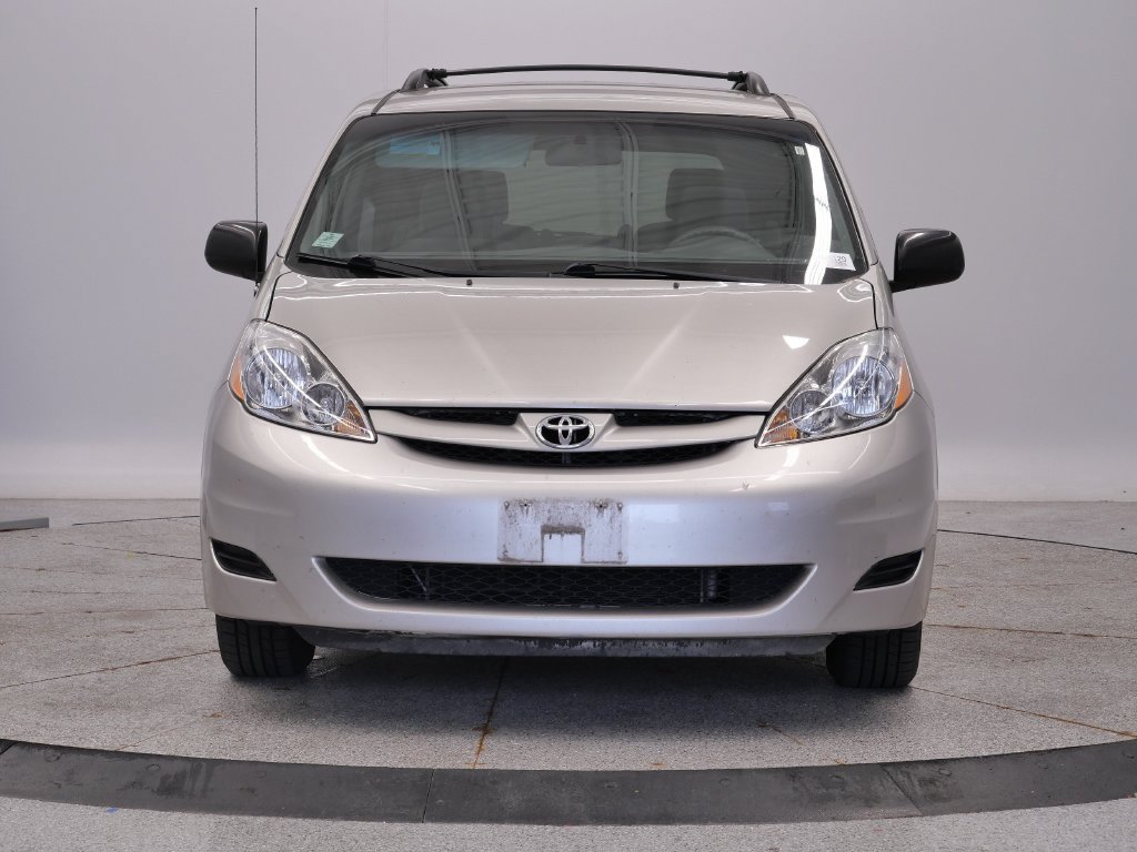 Used 2006 Toyota Sienna CE FWD image 2