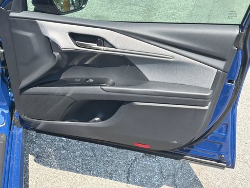 New 2026 Toyota Camry Hybrid FWD image 13