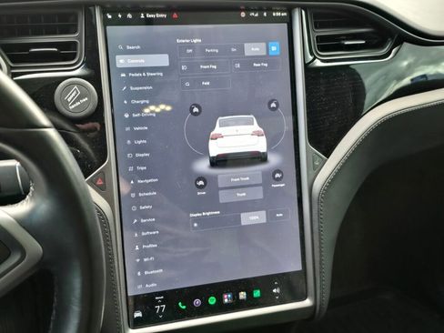 Used 2018 Tesla Model X 75D AWD/4WD image 28