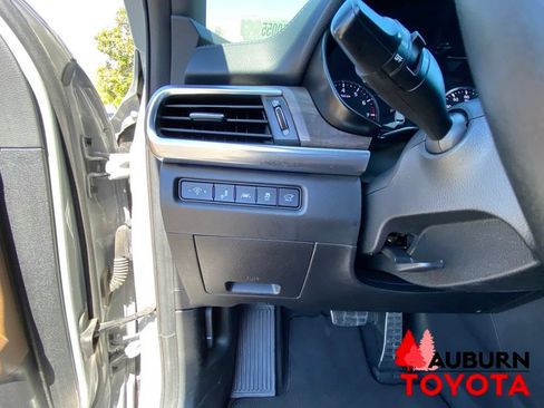 Used 2022 Kia Telluride SX w/ SX Prestige Package AWD/4WD image 43