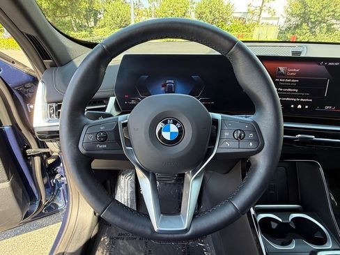 Used 2025 BMW X1 xDrive28i w/ Technology Package image 25