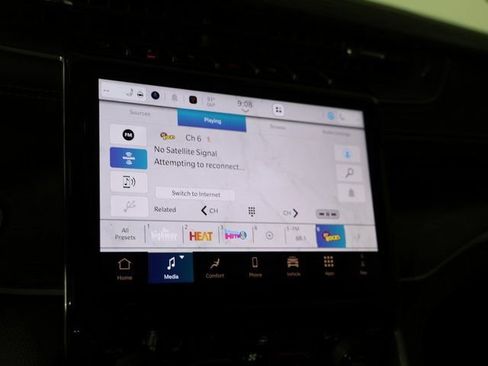 Used 2025 Jeep Grand Cherokee L Limited w/ Black Appearance Package image 20