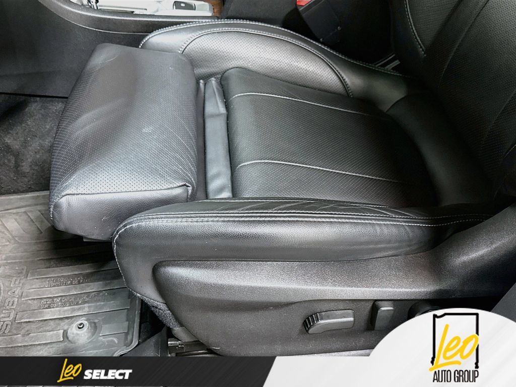 Used 2023 Subaru Ascent Touring AWD/4WD image 23