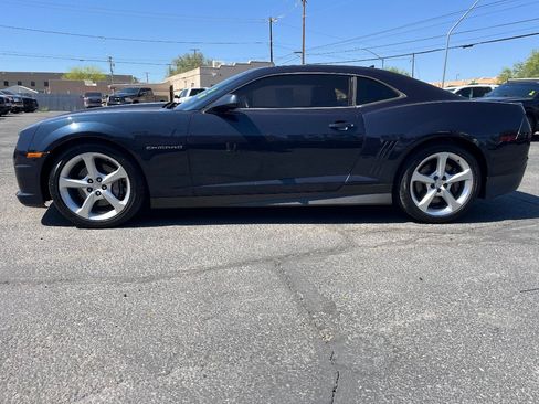 Used 2013 Chevrolet Camaro SS RWD image 9