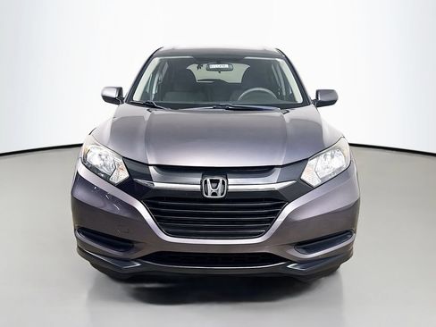 Used 2017 Honda HR-V LX image 2