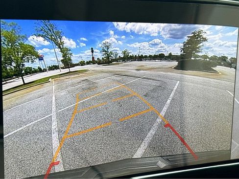 Used 2024 Cadillac Escalade ESV Premium Luxury RWD image 38