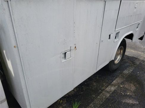 Used 1993 Ford F350 2WD Regular Cab image 7