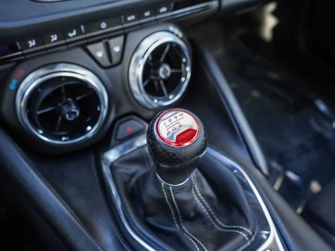 Used 2020 Chevrolet Camaro LT RWD image 16