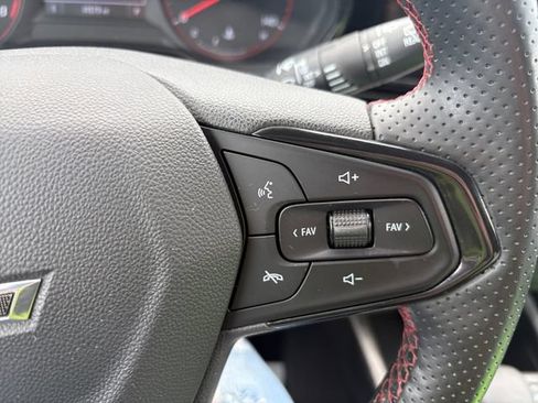 Used 2024 Chevrolet Trax RS w/ Driver Confidence Package FWD image 22