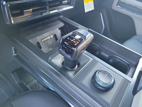 New 2026 GMC Hummer EV SUV image 11