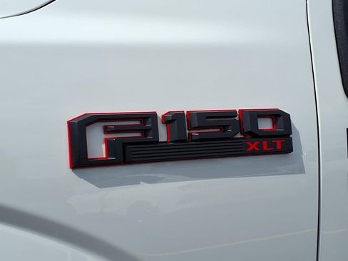 Used 2019 Ford F150 XLT w/ Equipment Group 302A Luxury AWD/4WD image 10
