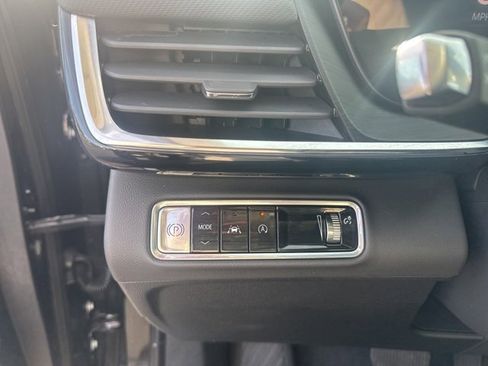 Used 2025 Buick Envision Preferred image 14