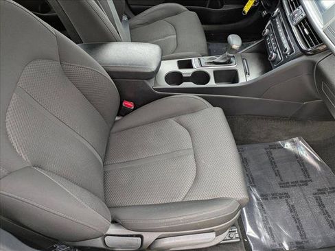 Used 2018 Kia Optima LX image 19