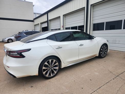 Used 2019 Nissan Maxima Platinum w/ Sport Mat Group FWD image 5
