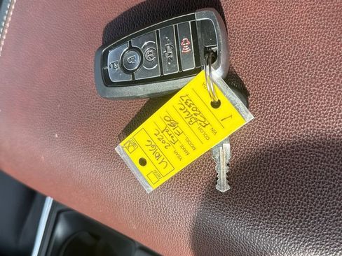 Used 2022 Ford F150 Lariat w/ Equipment Group 502A High image 21