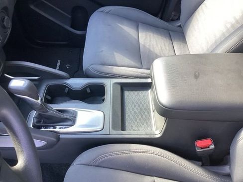 Used 2023 Nissan Frontier SV image 22