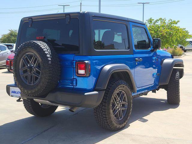 Used 2024 Jeep Wrangler Sport AWD/4WD image 4