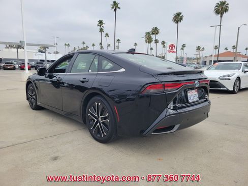 Certified 2021 Toyota Mirai image 6