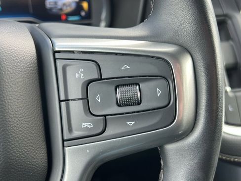 Used 2023 Chevrolet Suburban Premier AWD/4WD image 34