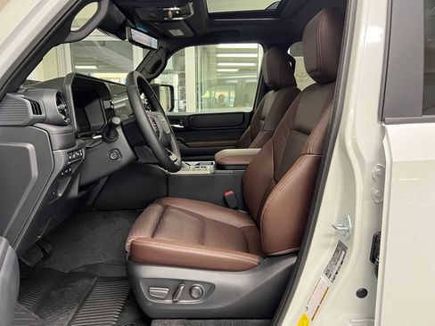 New 2026 Toyota Land Cruiser image 12