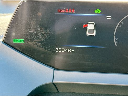 Used 2024 Toyota Prius LE image 19