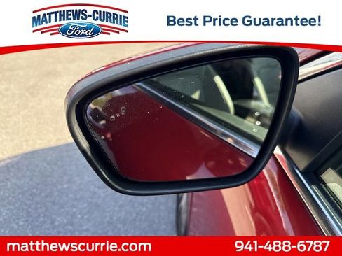 Certified 2020 Ford Escape Titanium w/ Titanium Premium Package 2.0 AWD/4WD image 8