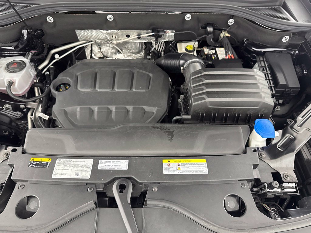 Used 2025 Volkswagen Atlas Cross Sport SE AWD/4WD image 31